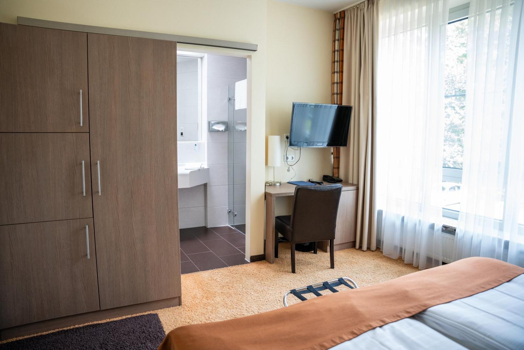 Hotel Am Schlosspark Worms Exterior photo